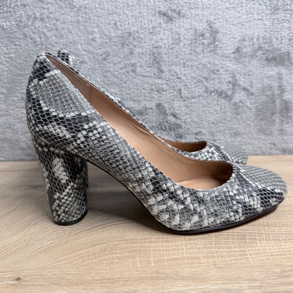 Banana Republic Snake Print Heels Womens Size 7.5 Block Heel Classic Pumps